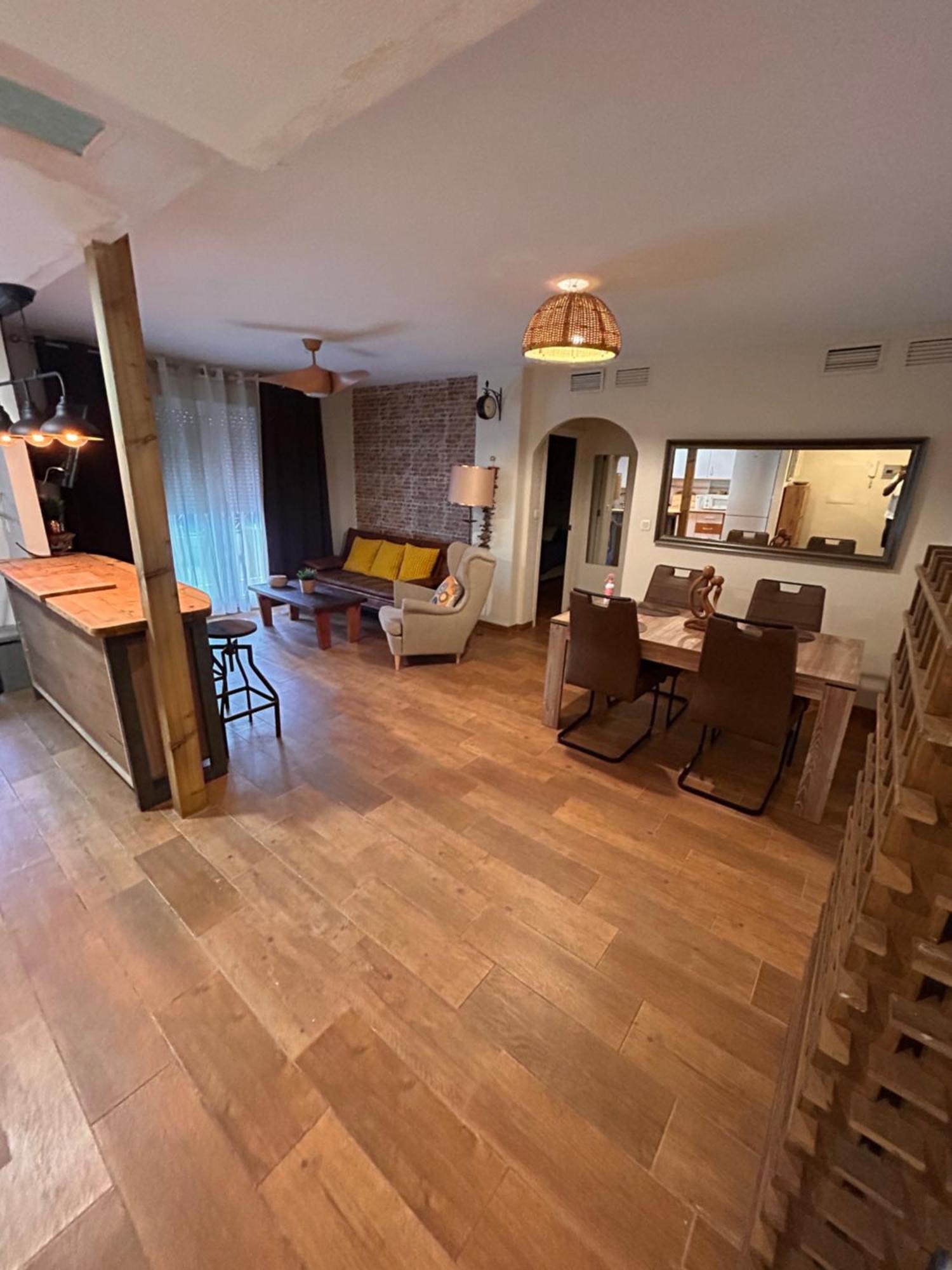 Apartamento Con Encanto Cerca De La Playa El Rosario 马尔韦利亚 外观 照片